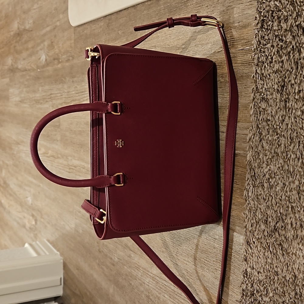 Tory Burch Emerson Small Zip Leather Tote burgundy